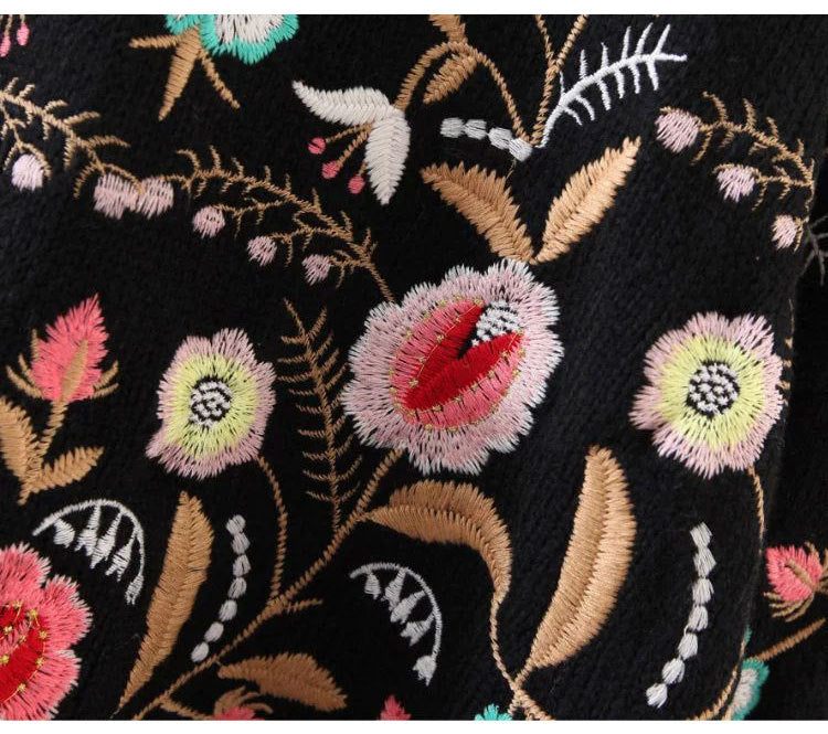 same ANTHEM. Vintage Flower Embroidery Sweater – Korean Autumn Soulmate Streetwear - black / One Size