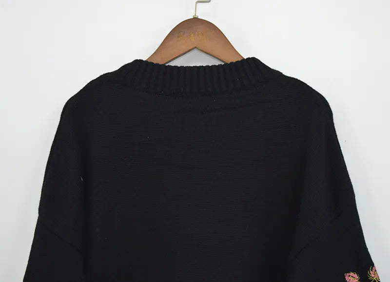 same ANTHEM. Vintage Flower Embroidery Sweater – Korean Autumn Soulmate Streetwear - black / One Size
