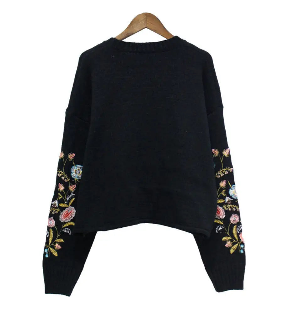 same ANTHEM. Vintage Flower Embroidery Sweater – Korean Autumn Soulmate Streetwear - black / One Size