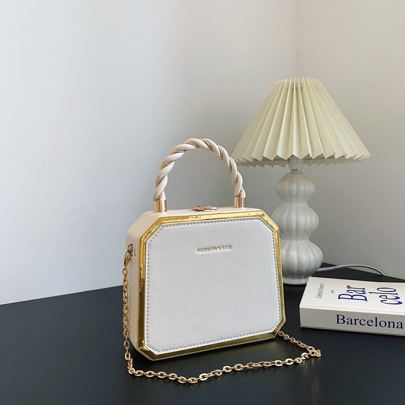 Small Square Chain Crossbody Bag | same ANTHEM. Soulmate Streetwear - Off white / 18*7*15