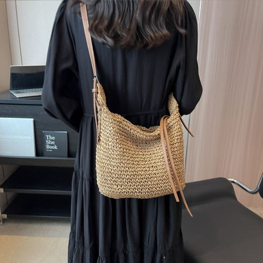 Straw Woven U-Shaped Bag | same ANTHEM. Soulmate Streetwear