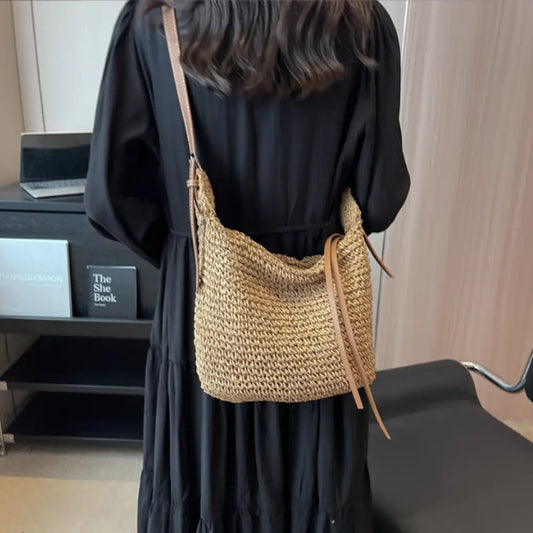 Straw Woven U-Shaped Bag | same ANTHEM. Soulmate Streetwear