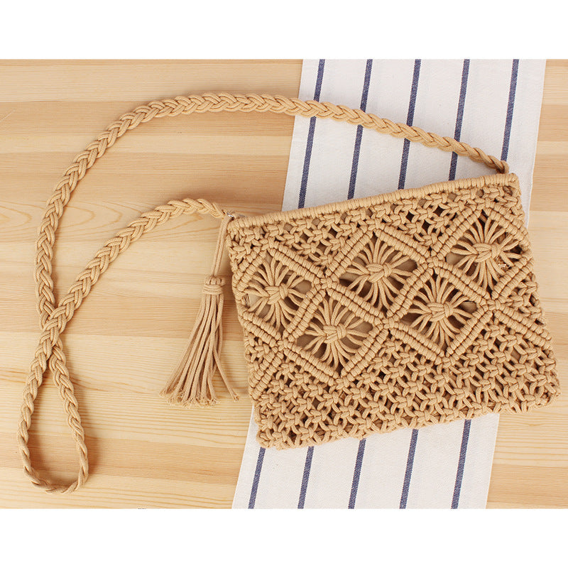 Tassel Woven Beach Bag – Soulmate Vacation Style | same ANTHEM. - Camel (Can be used as both a clutch and a crossbody)