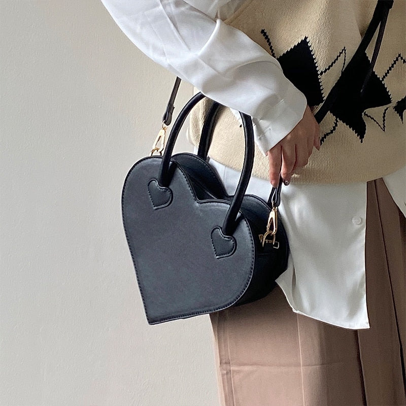 Vintage Heart Shoulder Bag | same ANTHEM. Soulmate Streetwear - Black
