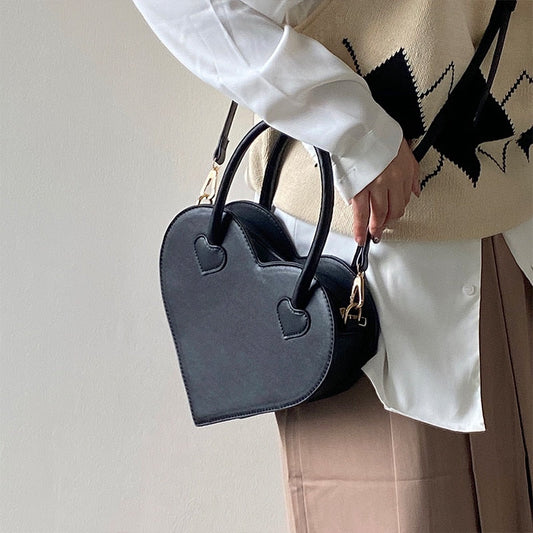 Vintage Heart Shoulder Bag | same ANTHEM. Soulmate Streetwear - Black