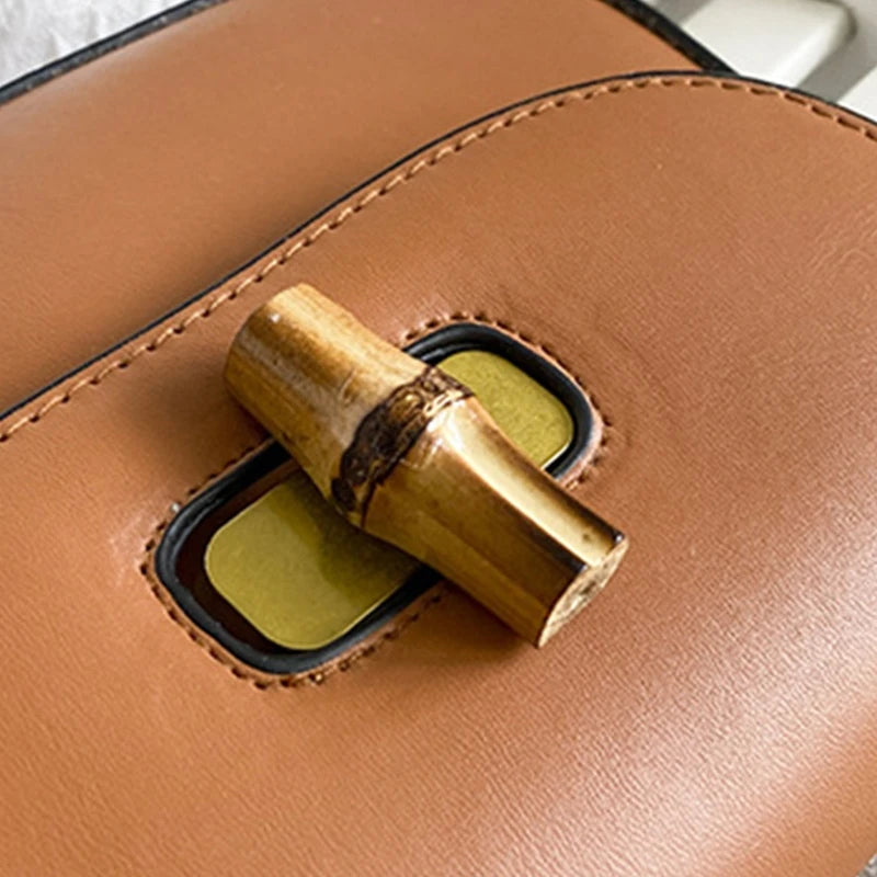 Vintage Saddle Bag with Bamboo Handle | same ANTHEM. Soulmate Streetwear