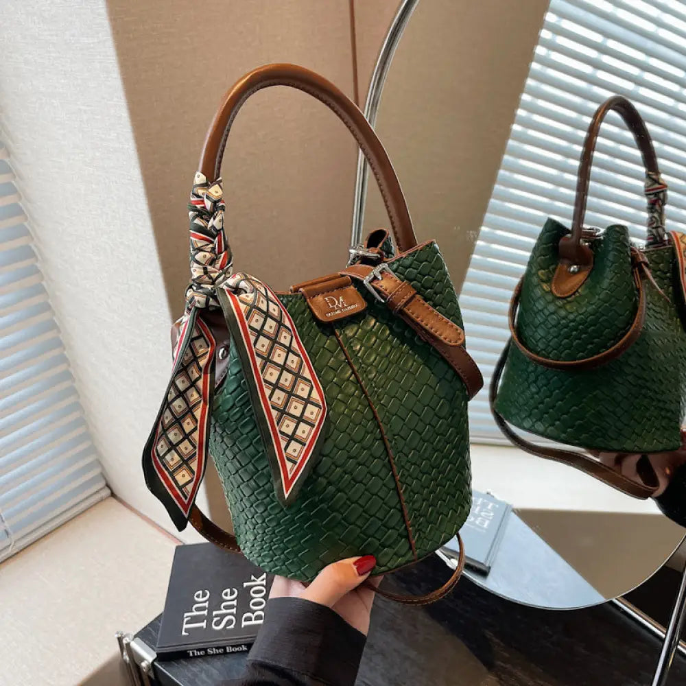 Woven Bucket Bag | same ANTHEM.