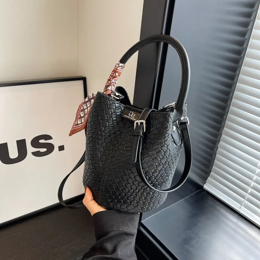 Woven Bucket Bag | same ANTHEM.