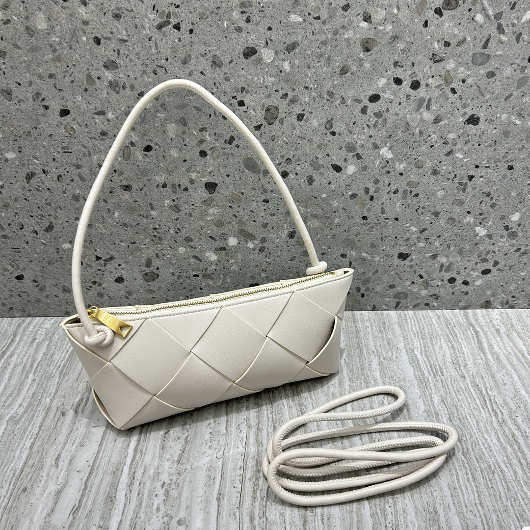 Woven Leather Crossbody Bag | Soulmate Streetwear by same ANTHEM.