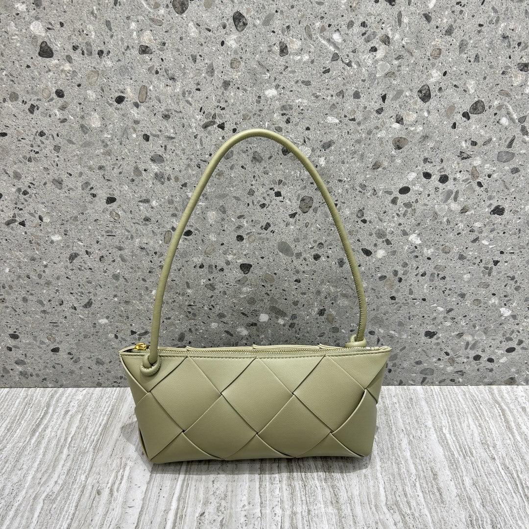 Woven Leather Crossbody Bag | Soulmate Streetwear by same ANTHEM.